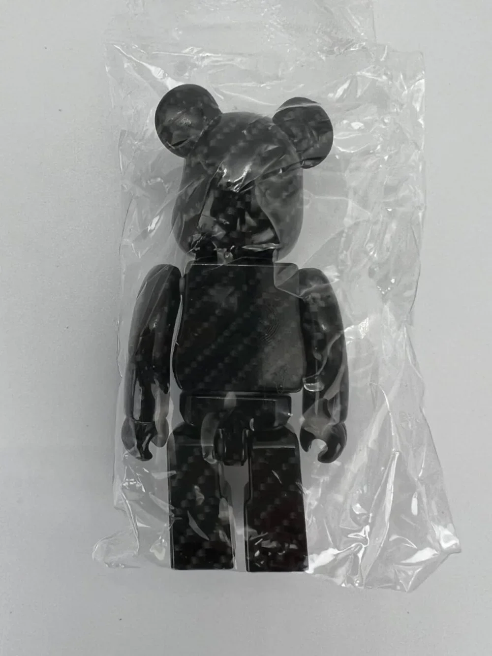 Bearbrick Series 43 Carbon Fiber Pattern Medicom Be@rbrick 100%